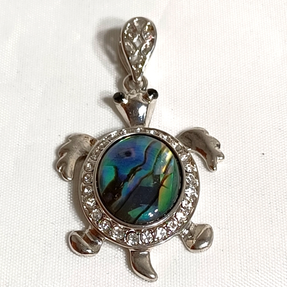 SILVER ABALONE TURTLE RHINESTONE PENDANT